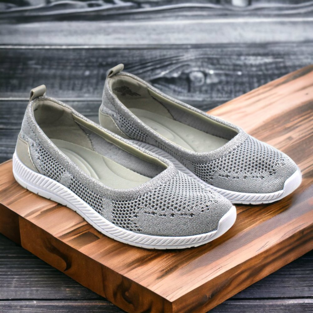 Easy Spirit Gray Knit Slip-On Flats